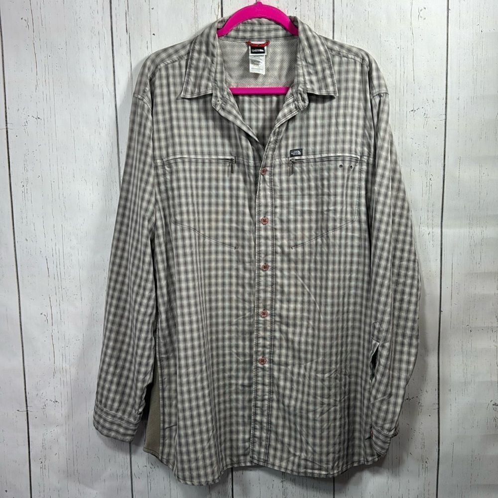 The North Face Shirt Men Check Roll Tab Sleeve Zip Pockets Logo Tan Button Down